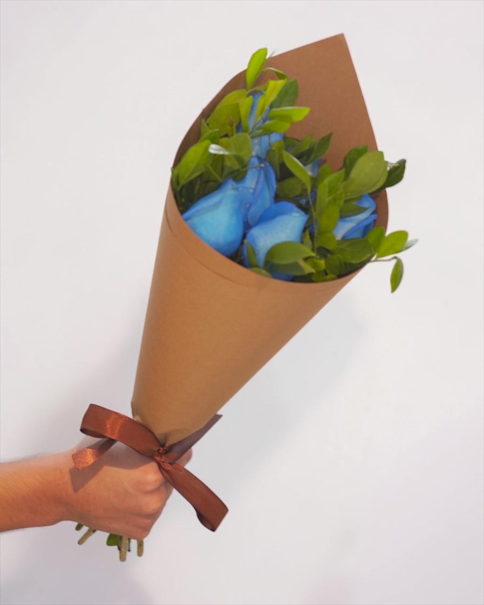 Cone de Rosas Azuis