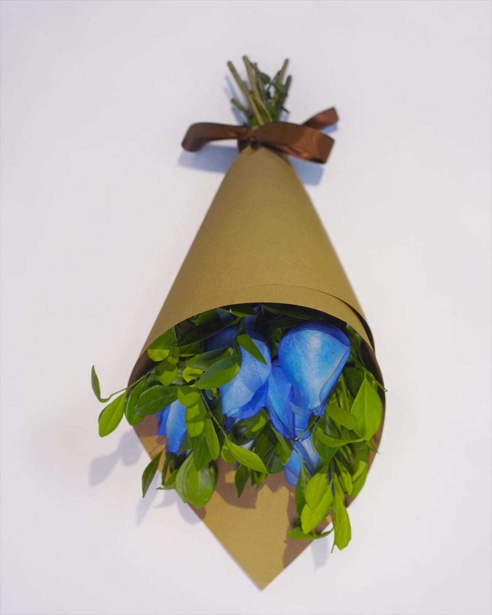 Cone de Rosas Azuis