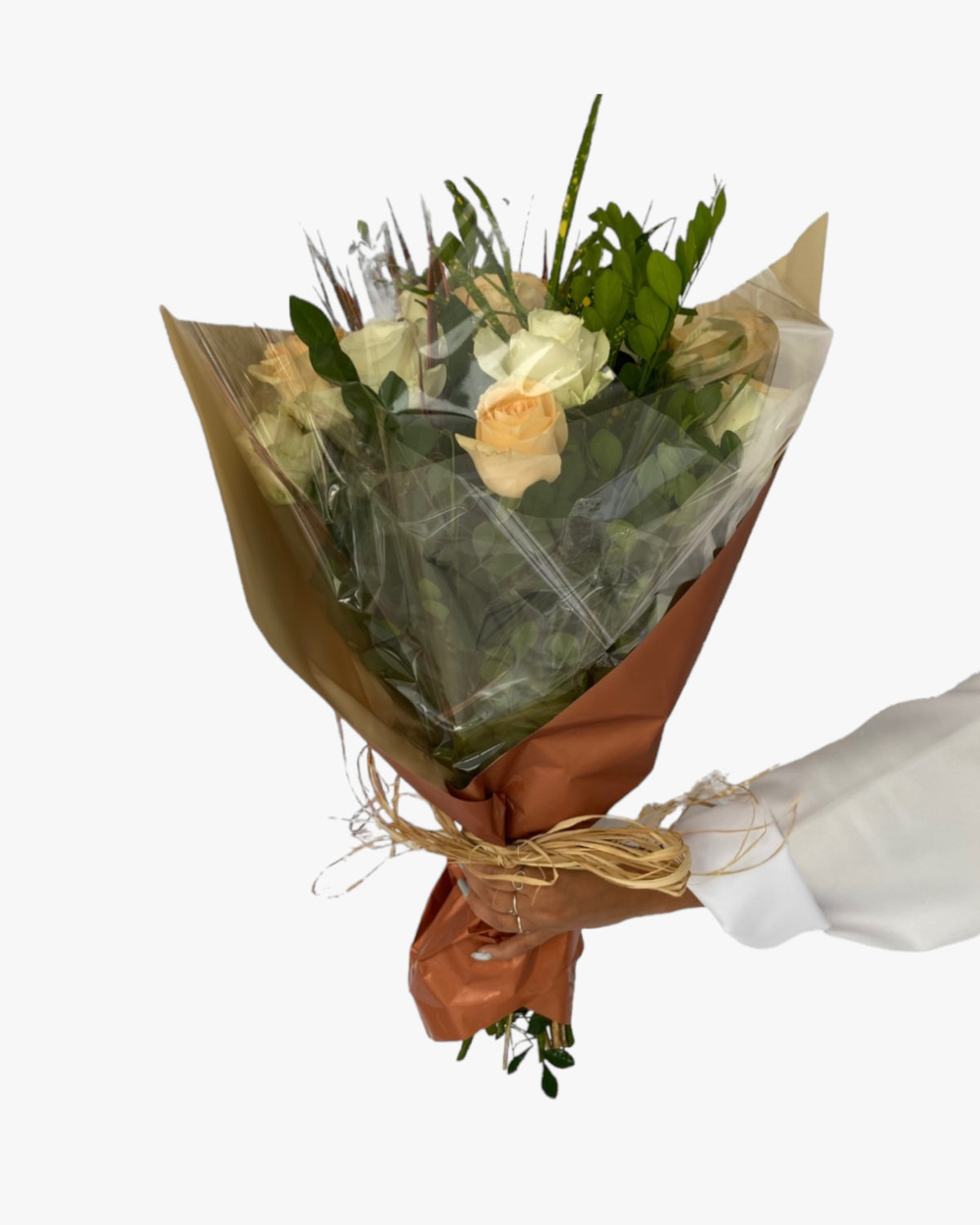 Bouquet Rosas Champagne Neve Clássico - clubedasfloresdecoracoes