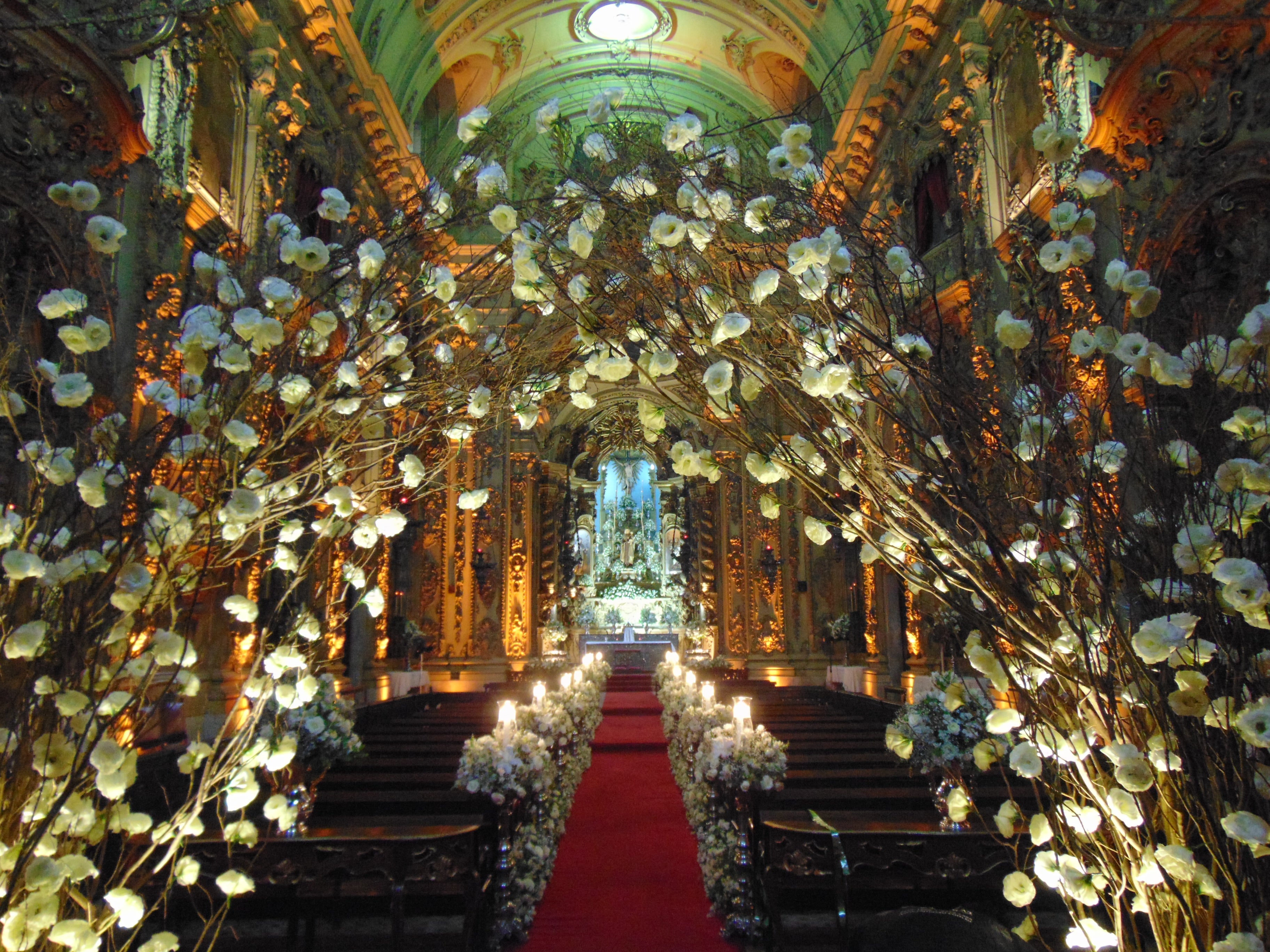 Alt image