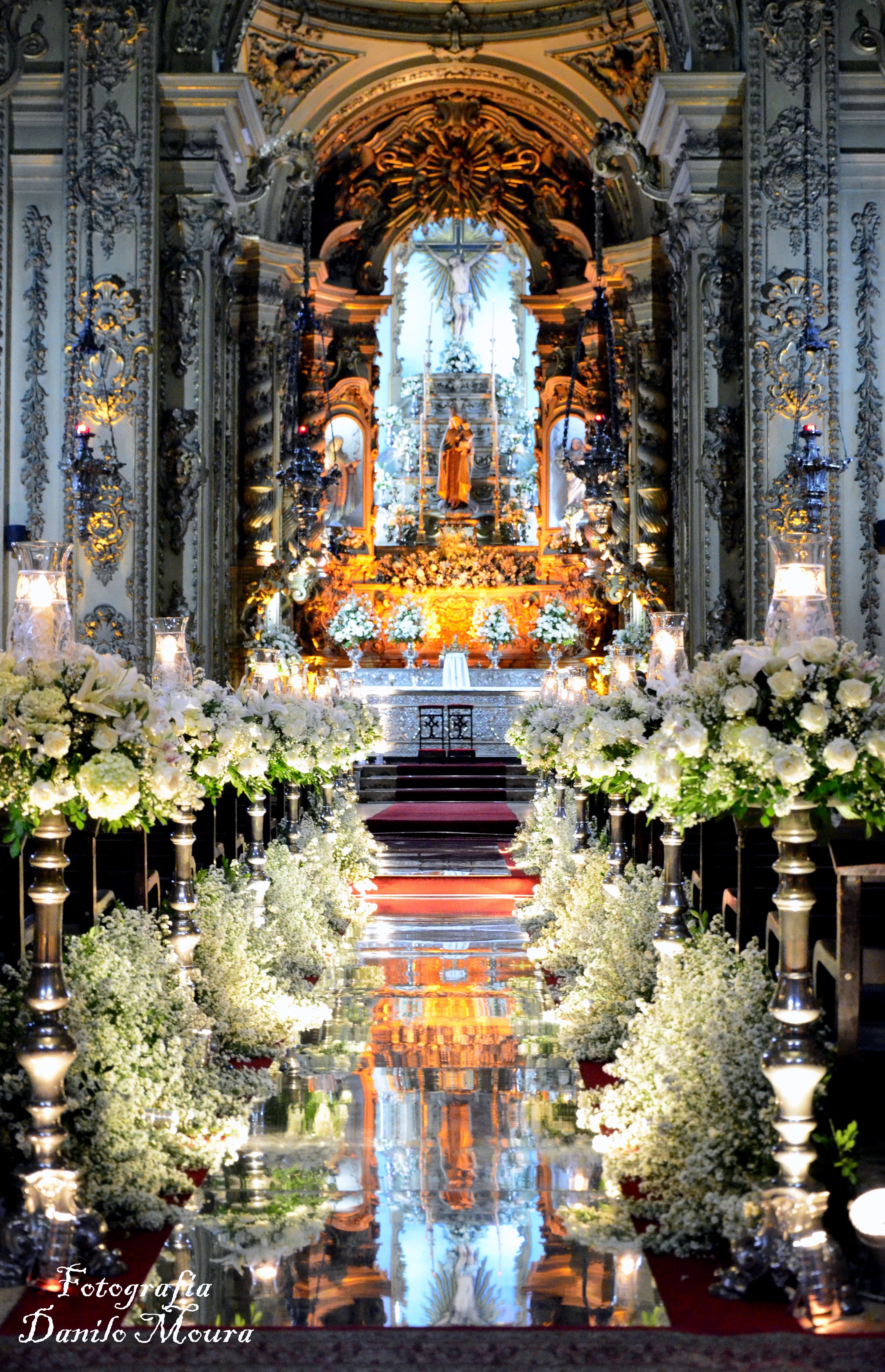 Alt image