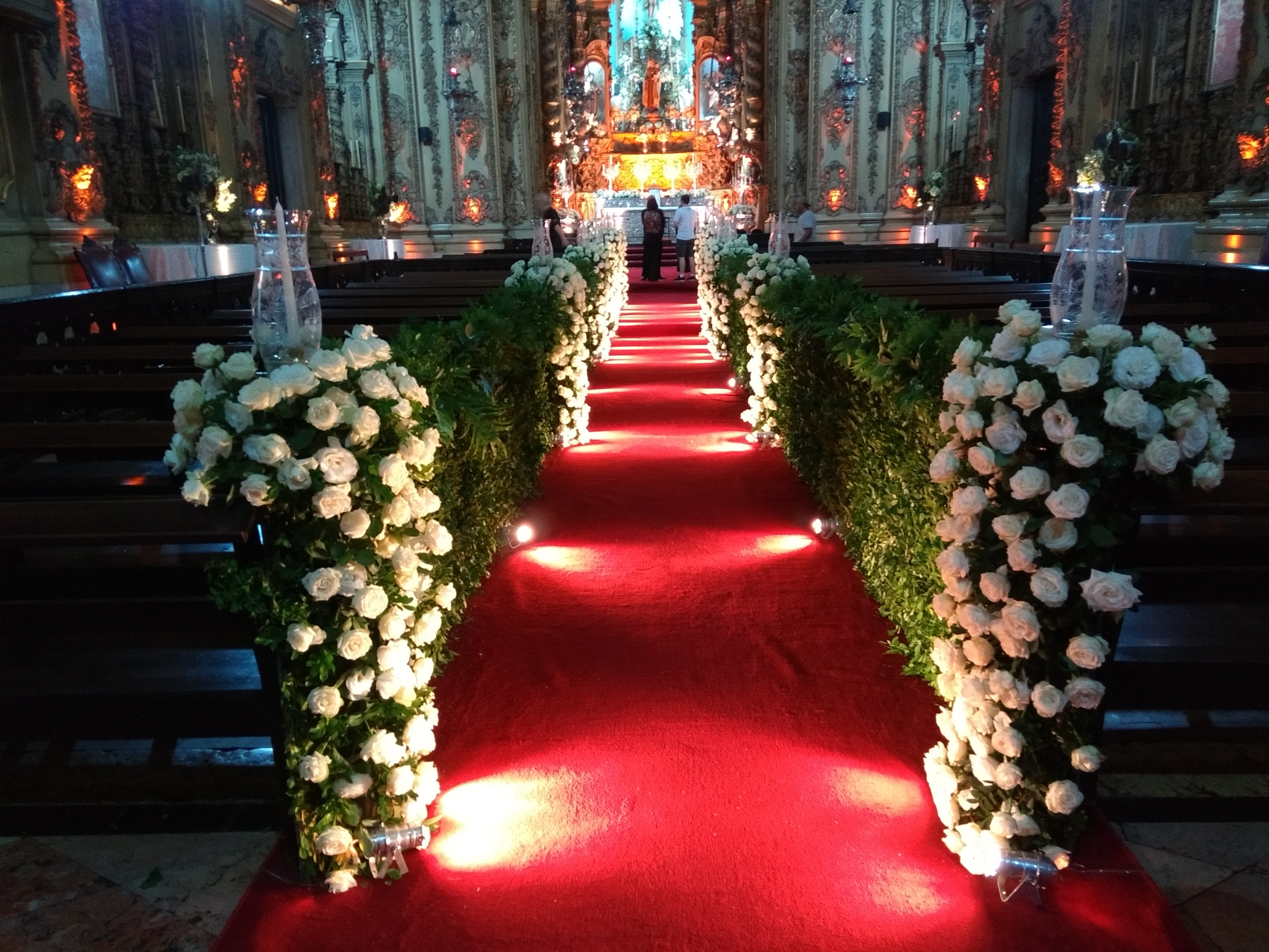 Alt image