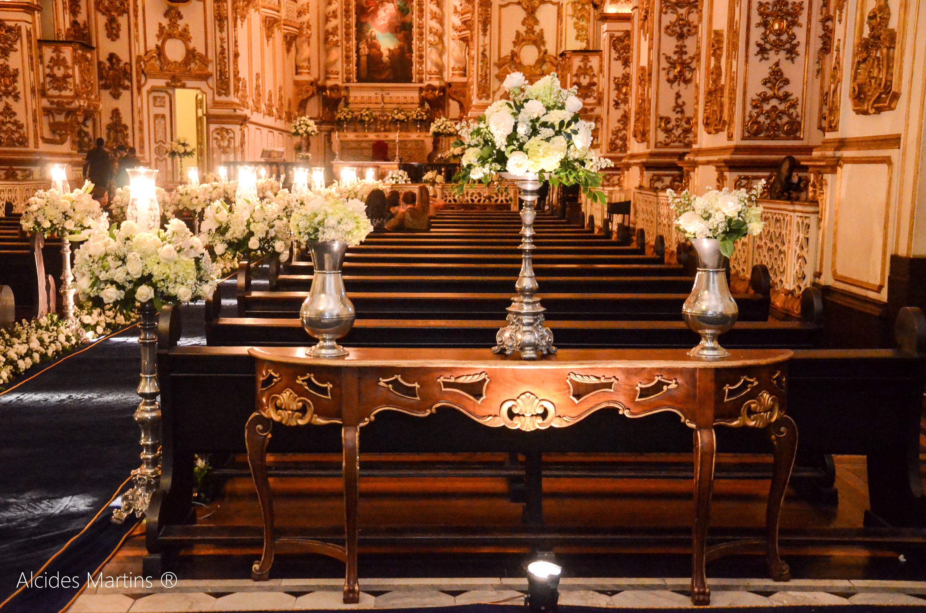 Alt image