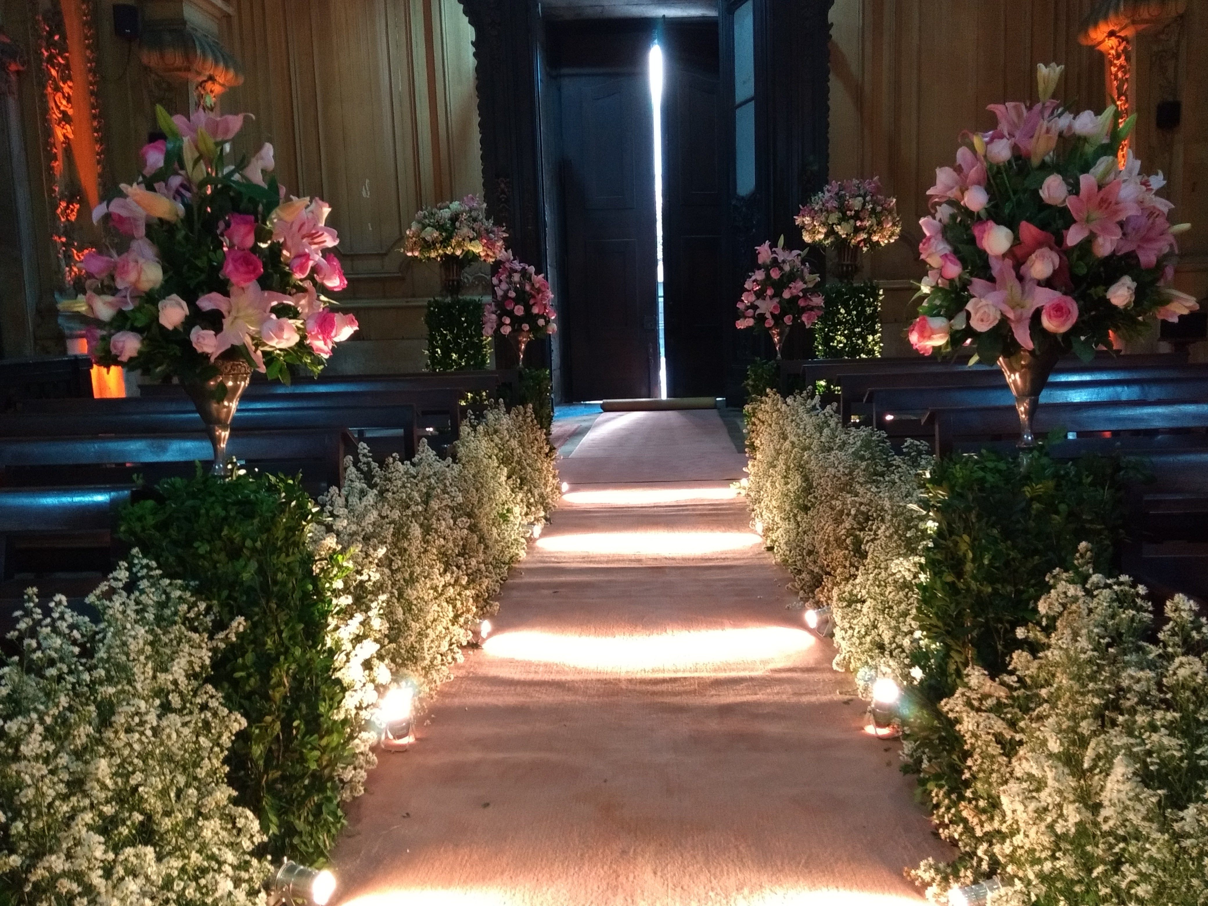 Alt image