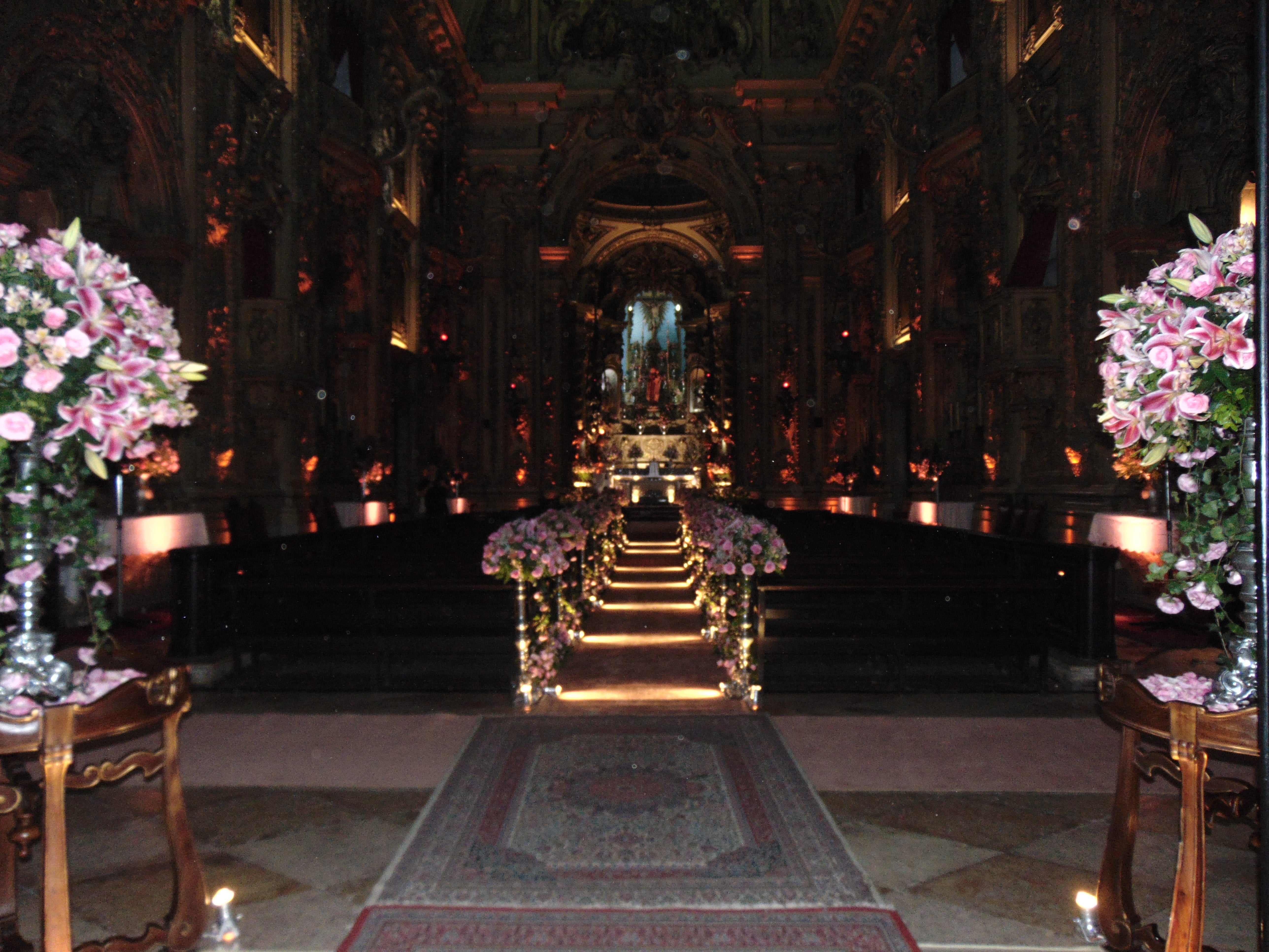 Alt image